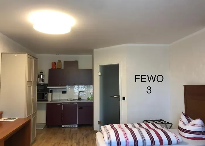 Heiterer Blick Am Malerweg Pirna
